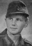 looking at the image of Grenadier HEILIGENSETZER Wilhelm, from the 19. Volks Grenadier Division of the German Wehrmacht. 
